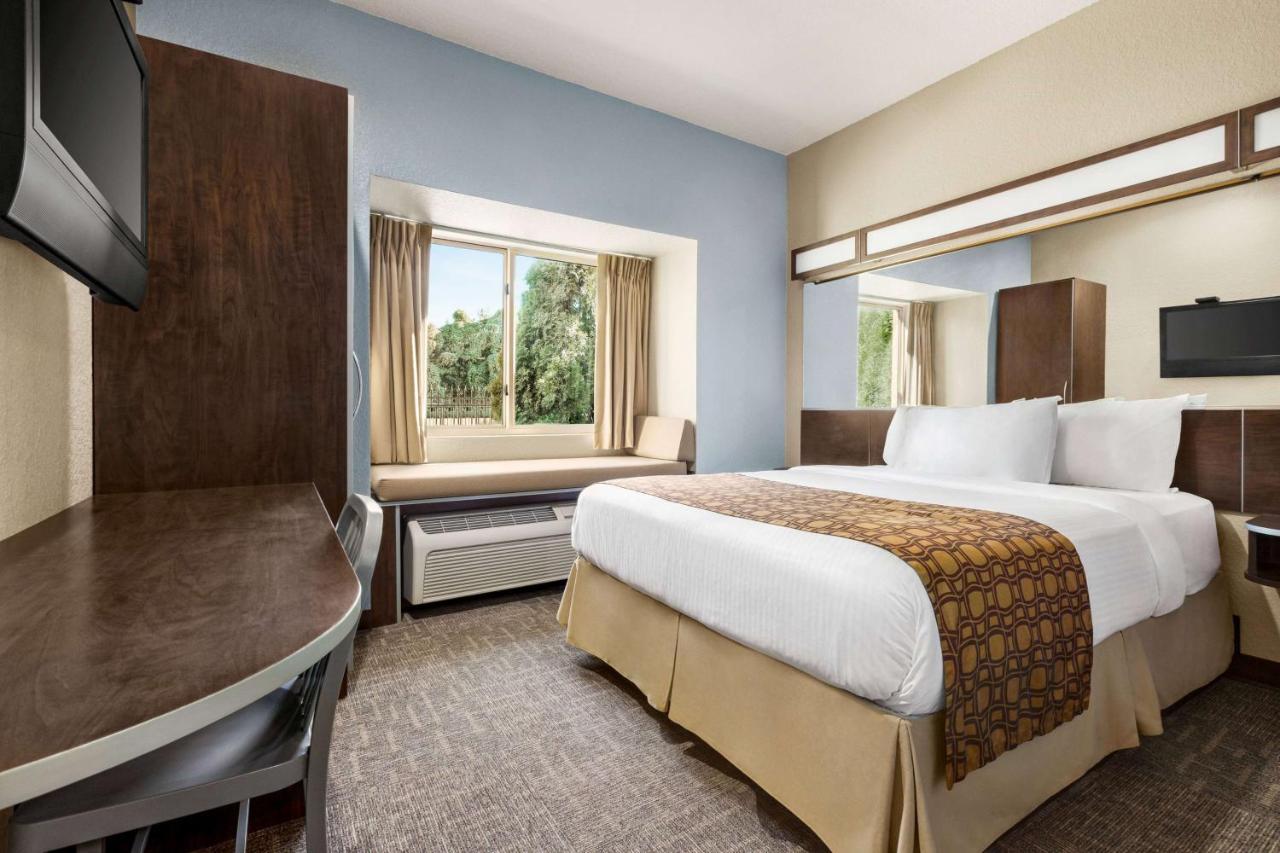 Microtel Inn & Suites By Wyndham Woodstock/Atlanta North Exterior photo