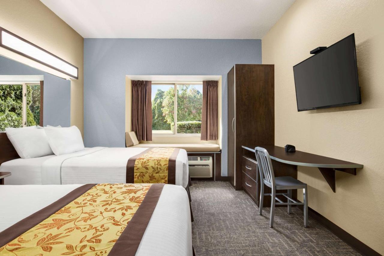 Microtel Inn & Suites By Wyndham Woodstock/Atlanta North Exterior photo