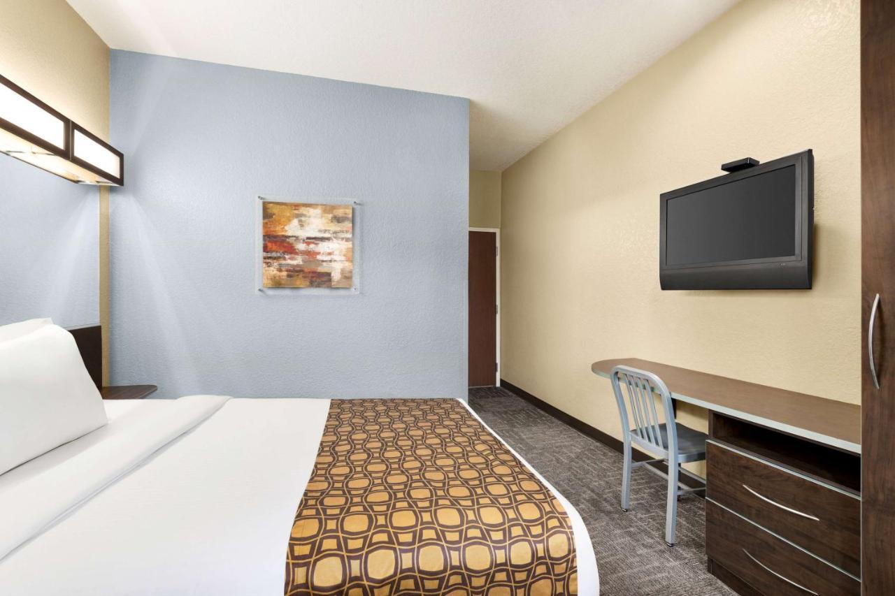 Microtel Inn & Suites By Wyndham Woodstock/Atlanta North Exterior photo