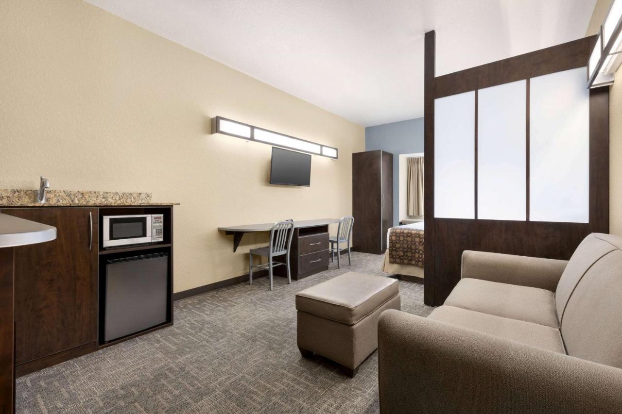 Microtel Inn & Suites By Wyndham Woodstock/Atlanta North Exterior photo