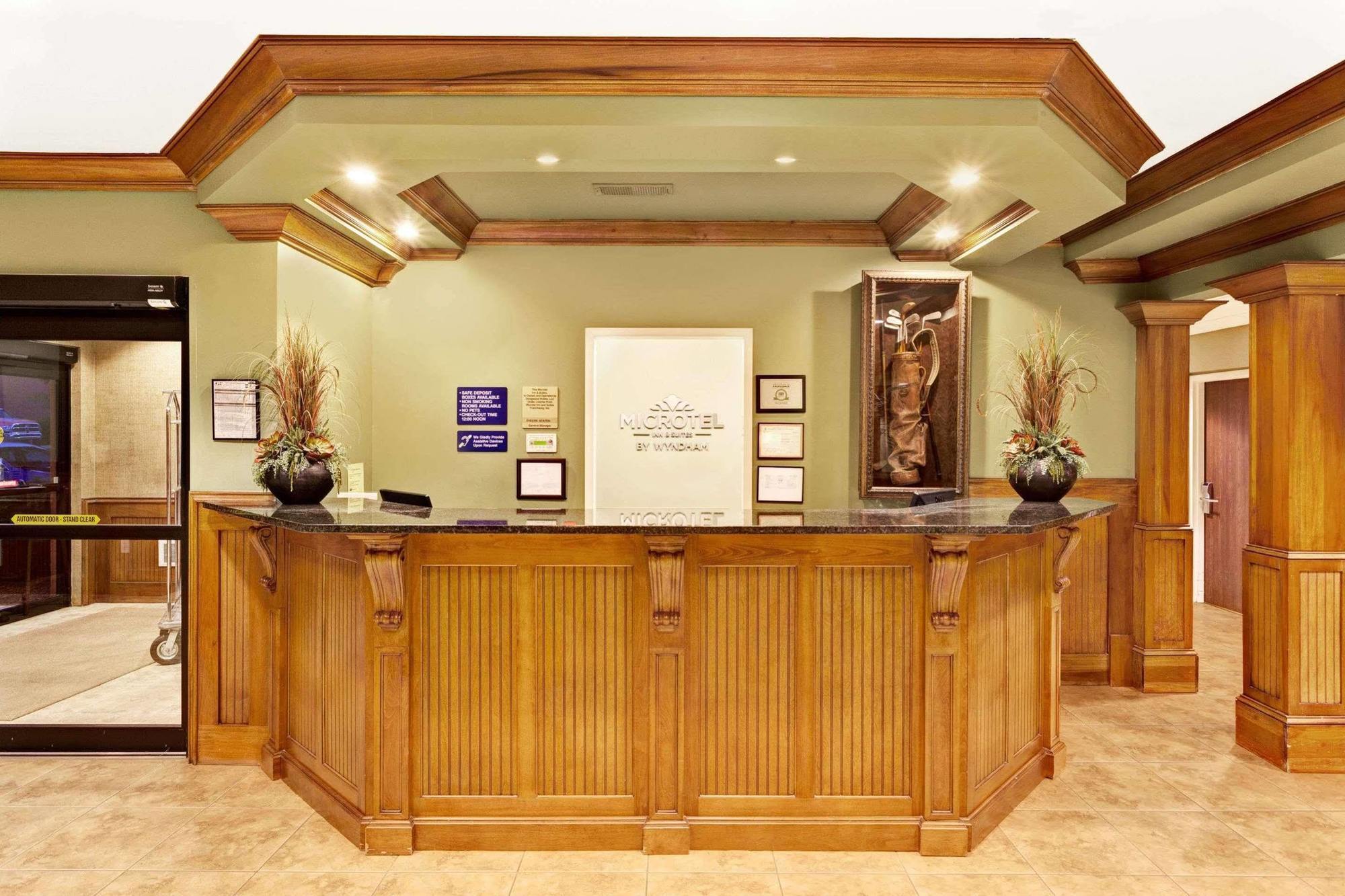 Microtel Inn & Suites By Wyndham Woodstock/Atlanta North Exterior photo