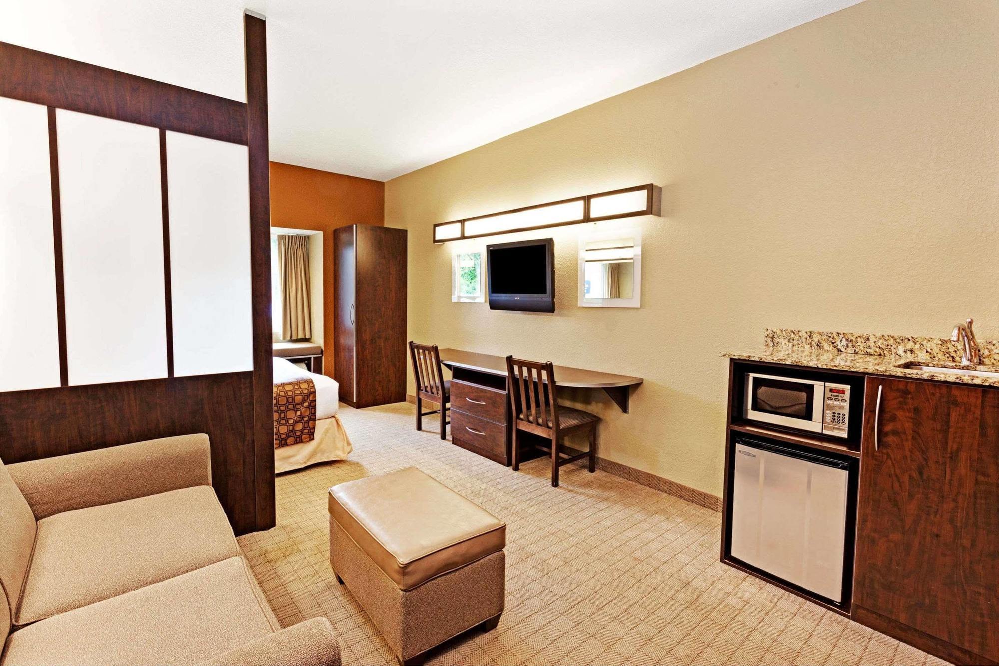 Microtel Inn & Suites By Wyndham Woodstock/Atlanta North Exterior photo