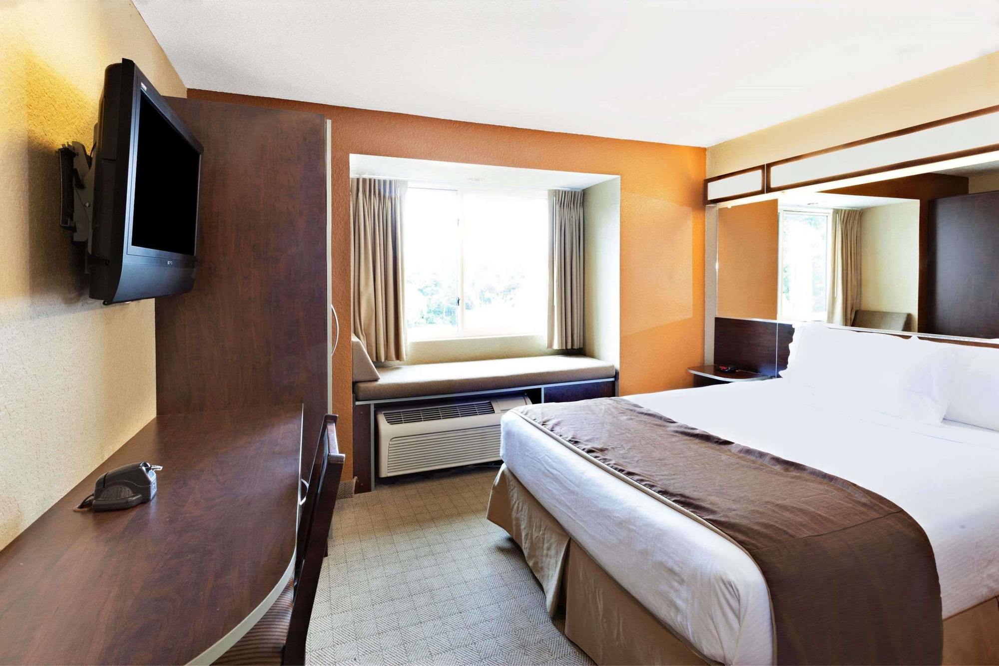 Microtel Inn & Suites By Wyndham Woodstock/Atlanta North Exterior photo